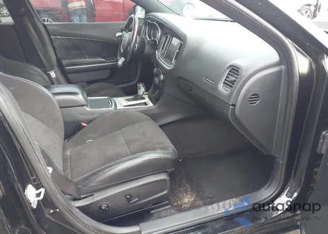 2015 Dodge Charger Road/Track z USA, uszkodzony, nr VIN 2C3CDXCT3FH738223